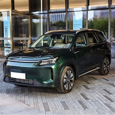 Dongfeng E5 Plus SUV con 3a riga